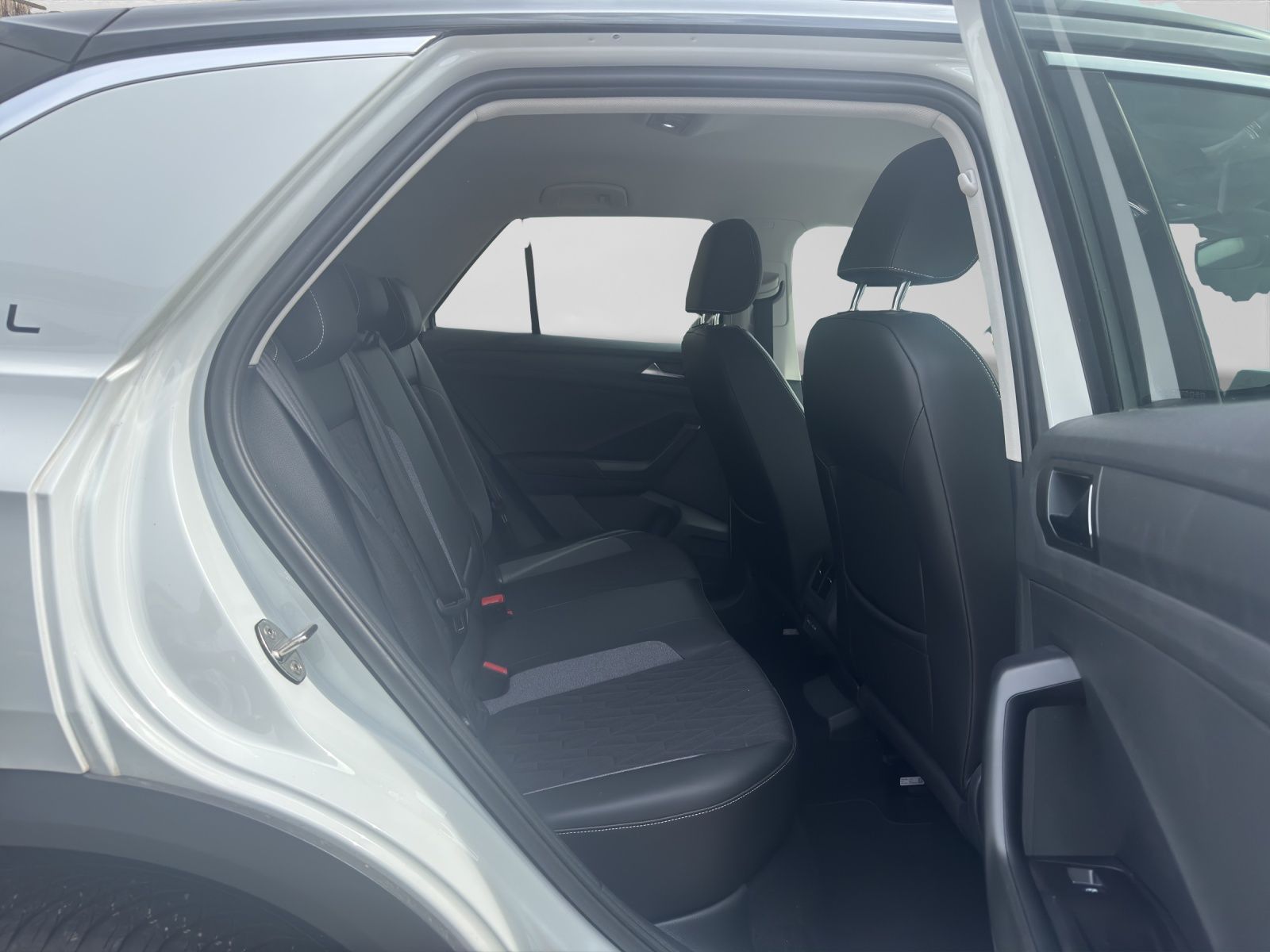 Volkswagen T-Roc - Bild 6