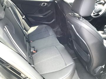 BMW 118i Sport Line DAB LED WLAN Komfortzg. PDC