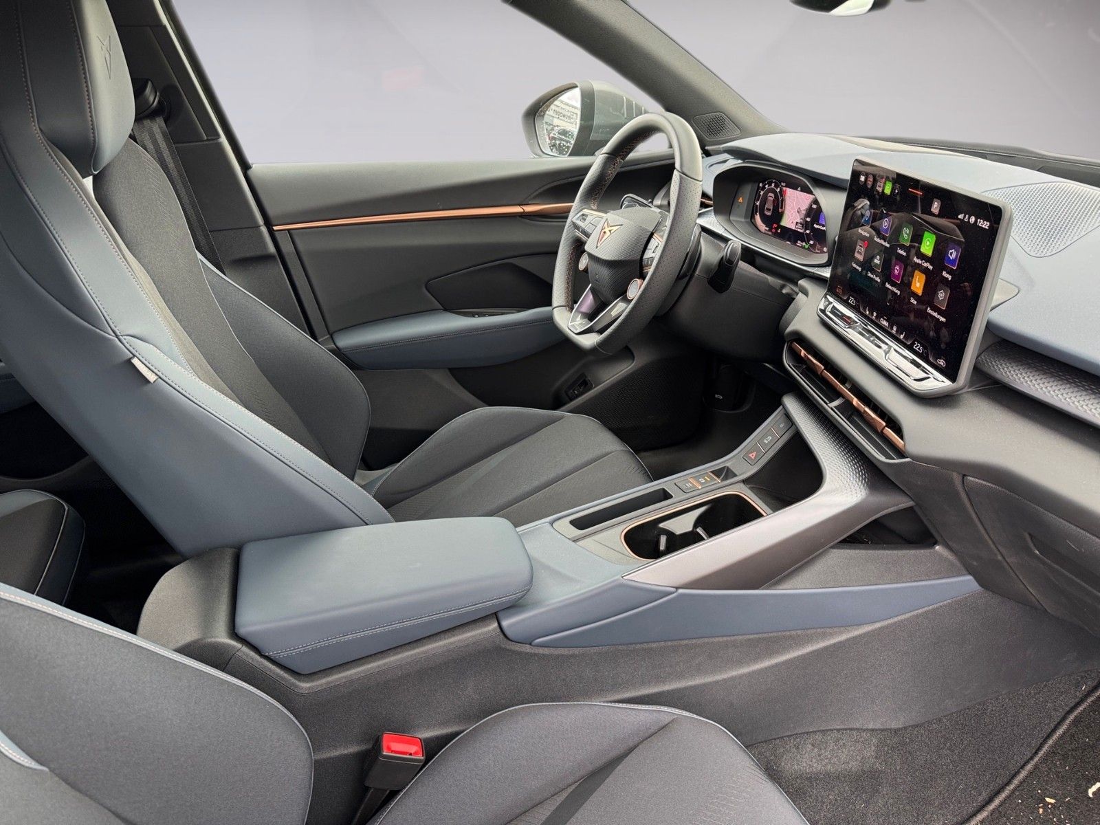 Fahrzeugabbildung CUPRA Terramar 1.5 eTSI 110 kW