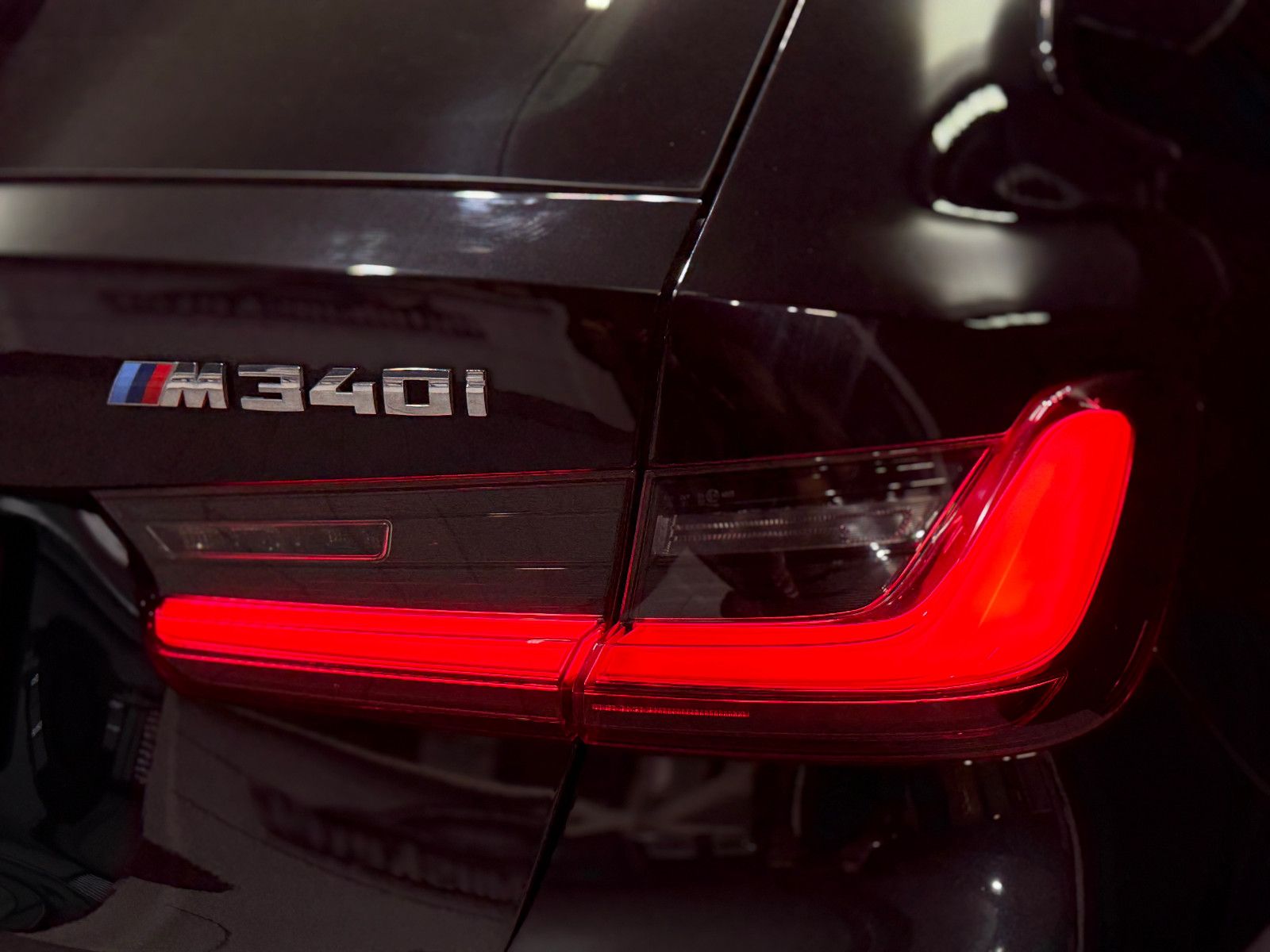 Fahrzeugabbildung BMW M340 i xDrive Touring |FACELIFT|HIFI|AHK|