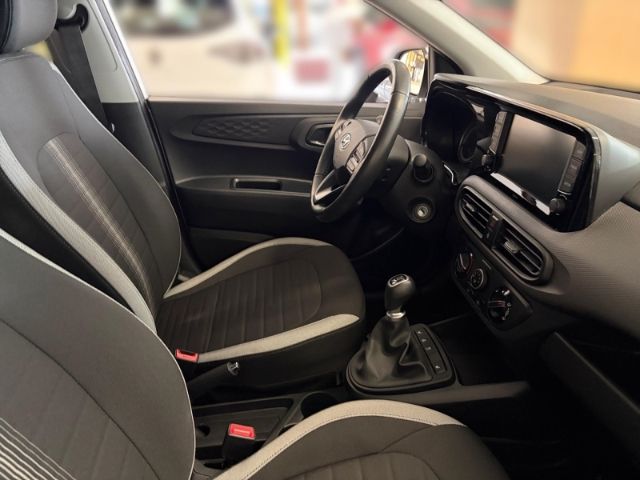 Fahrzeugabbildung Hyundai i10 Edition 30 Apple CarPlay Android Auto DAB SH