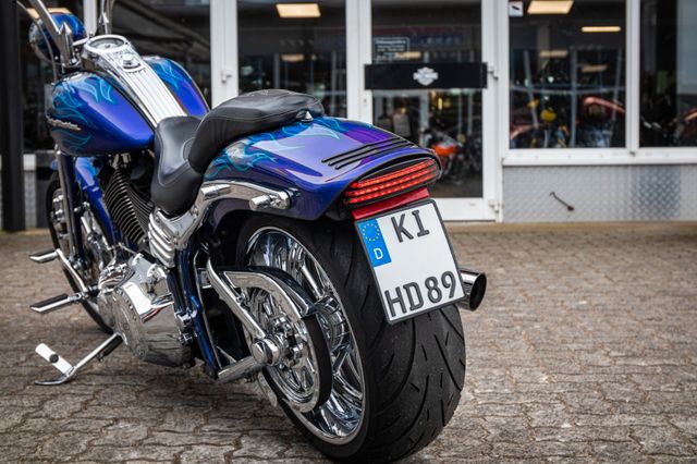 Fahrzeugabbildung Harley-Davidson CVO Screamin' Eagle Softail Springer FXSTSSE3