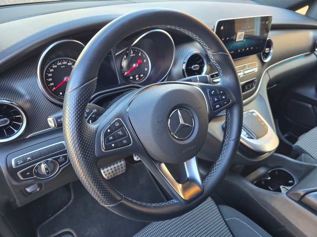 MERCEDES-BENZ V250d AMG EDITION lang 4M Night Standheiz Mwst. MERCEDES-BENZ V250d AMG EDITION lang 4M Night Standheiz Mwst.