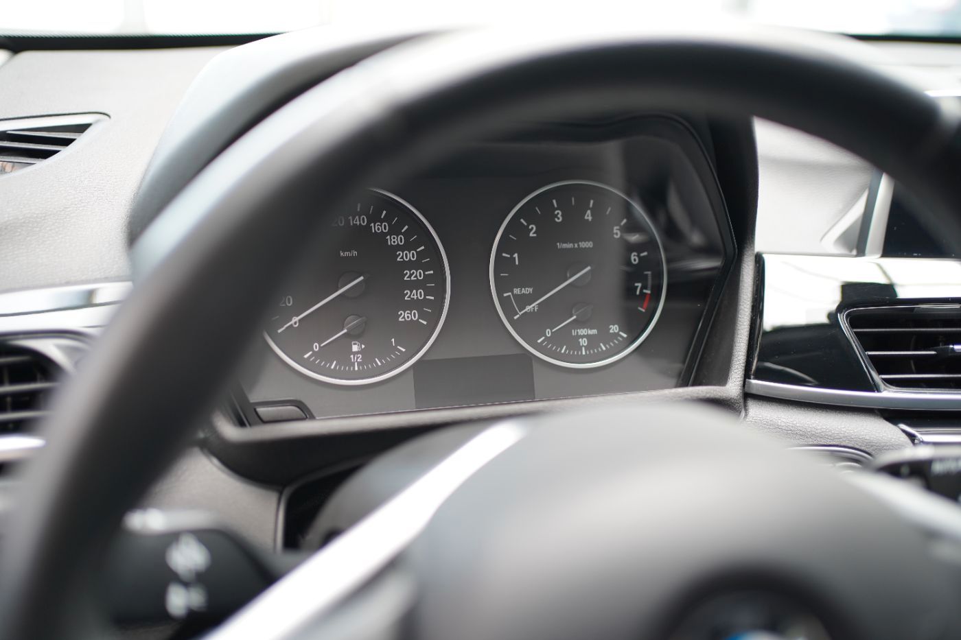Fahrzeugabbildung BMW X1 18i Advantage +Sportsitze+LED+Parkassistent+