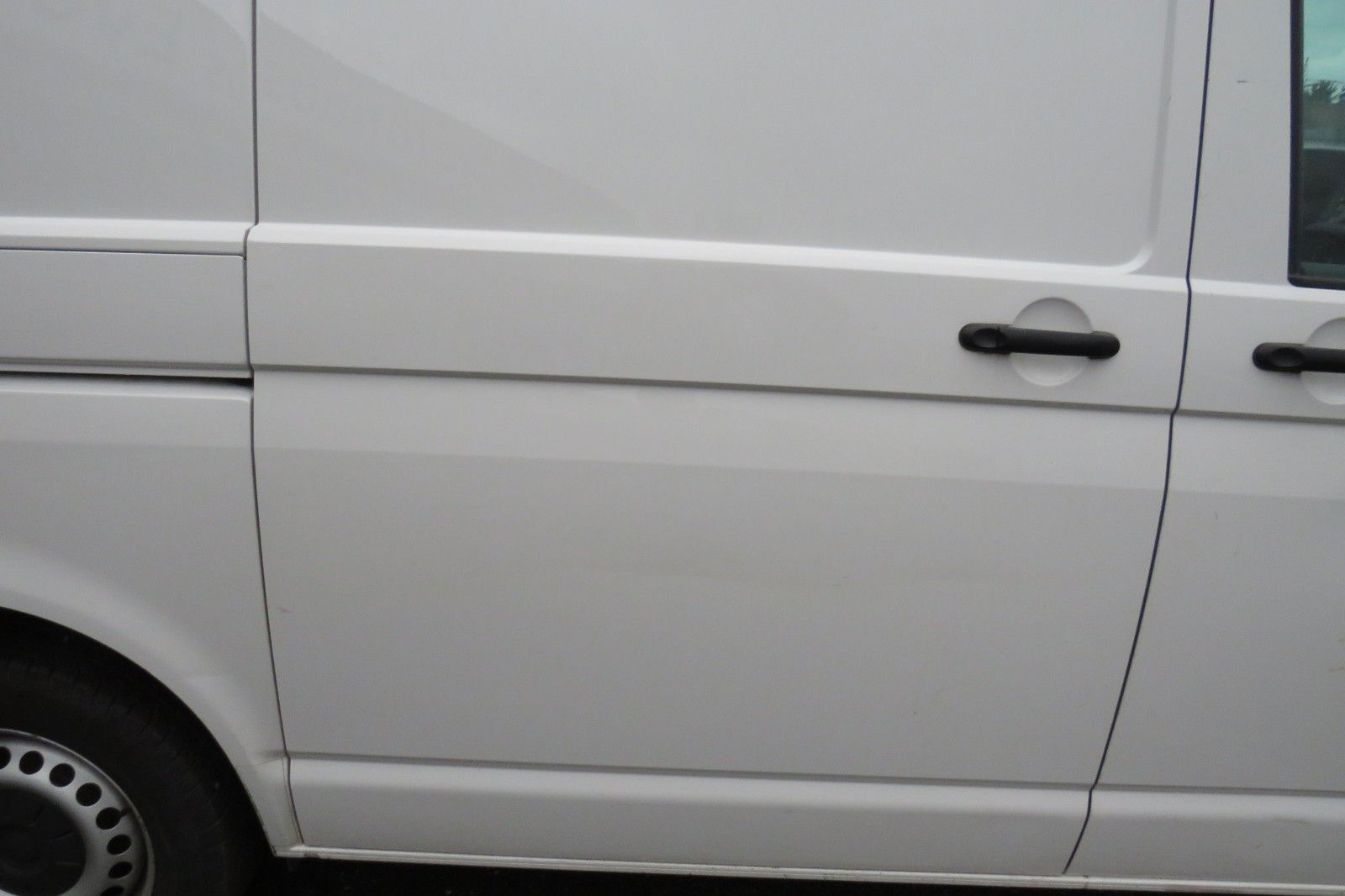 Fahrzeugabbildung Volkswagen T6 Kasten TDI KURZ KLAPPE KLIMA PDC TELVOR 1.HD