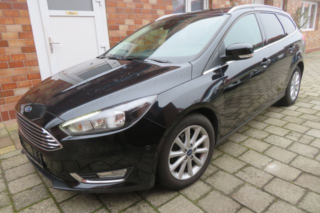 Ford Focus Turnier Titanium Kamera HU/AU Neu