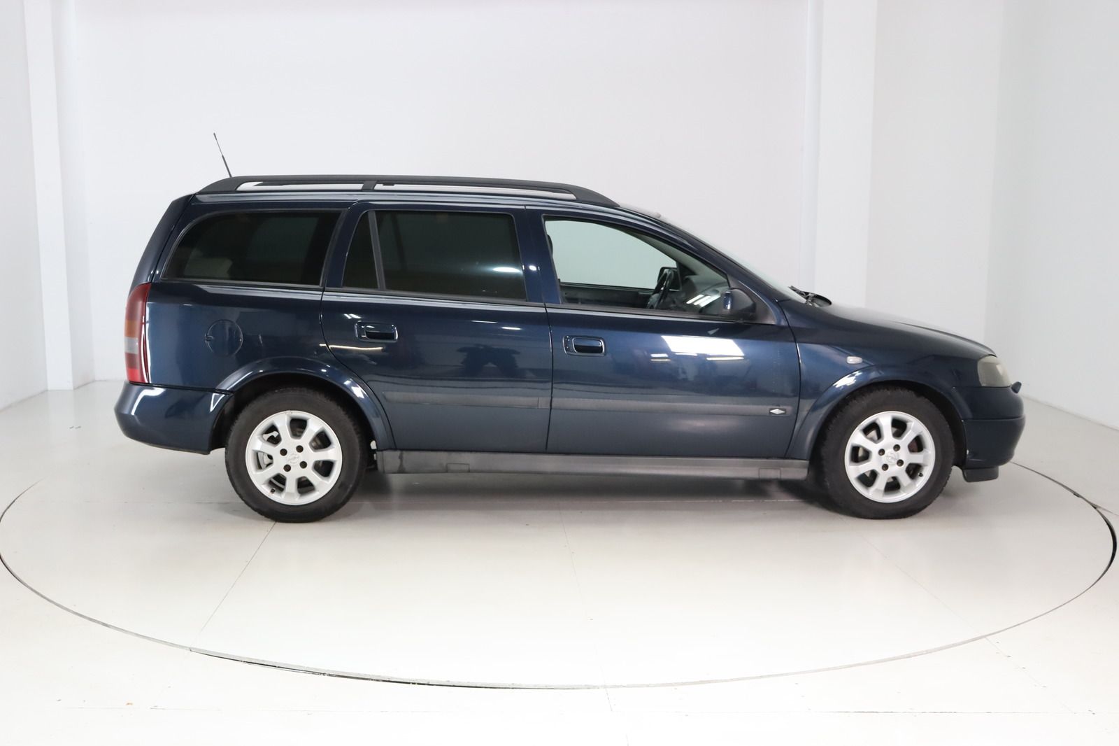 Fahrzeugabbildung Opel Astra 1.6 Fresh * Xenon * Klima