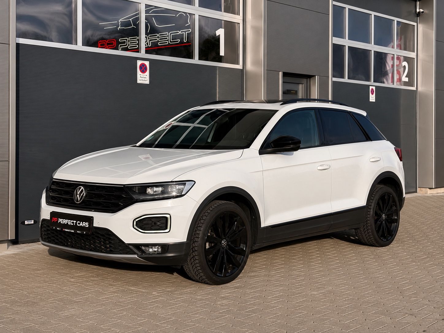 VW T-Roc T-Roc 1.5 TSI DSG Style Black Paket|Pano|Kamera Vorschau 4