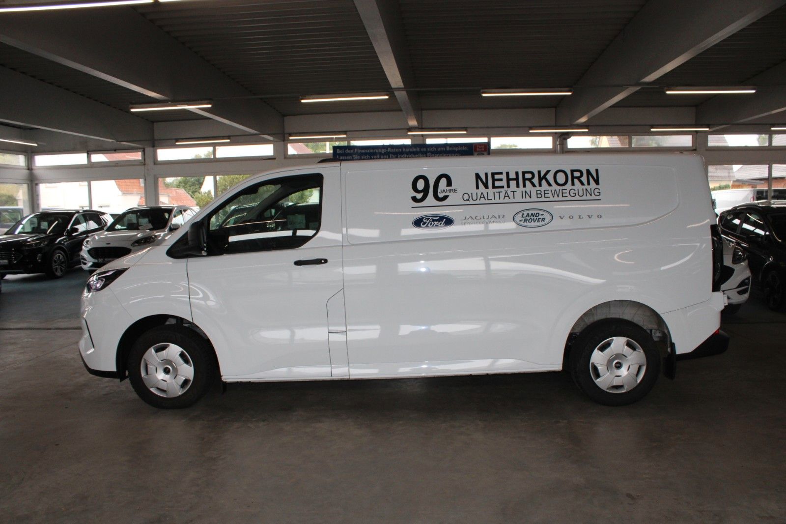 Fahrzeugabbildung Ford Transit Custom L2 TREND AHK TechnologiePaket2