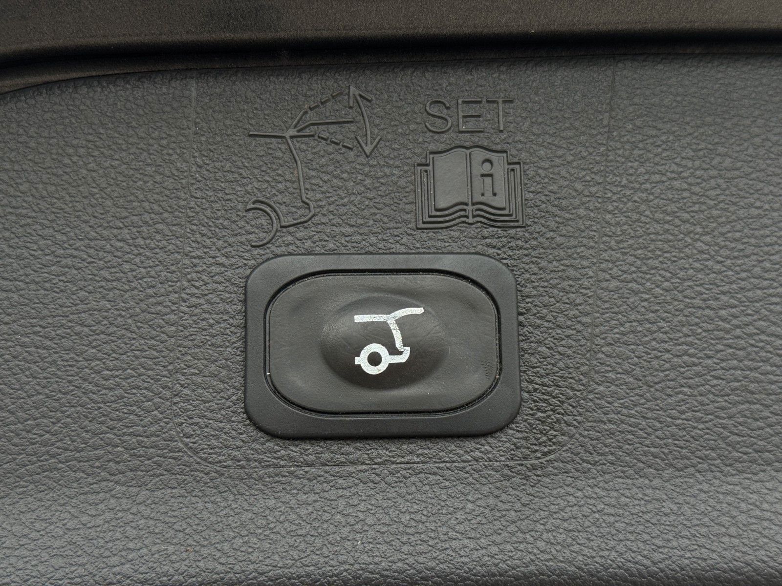 Fahrzeugabbildung Ford Kuga ST-Line AWD *AHK*Carplay*Kamera*Bi-Xen*Navi