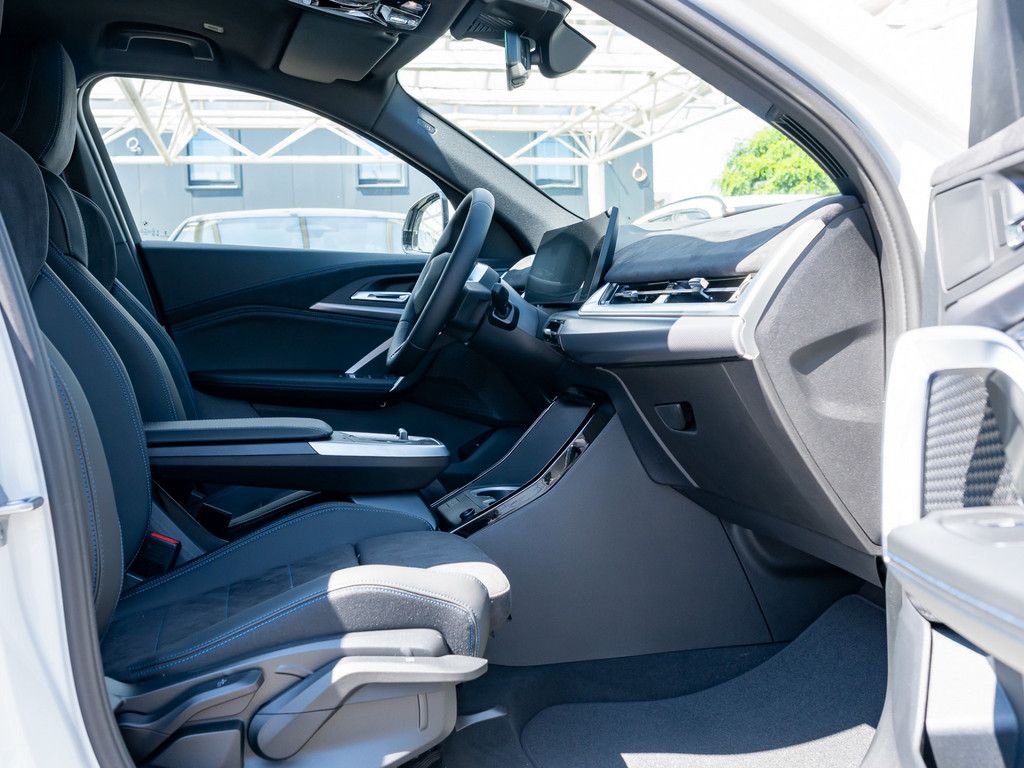 BMW iX2 - Bild 6