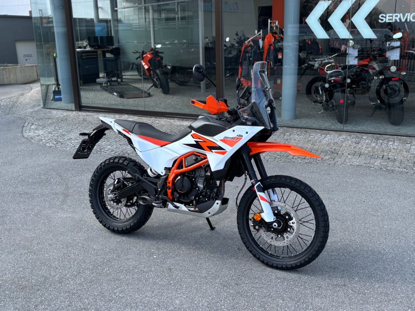 Fahrzeugabbildung KTM 390 Adventure R 2026 Quickshifter+ inclusive