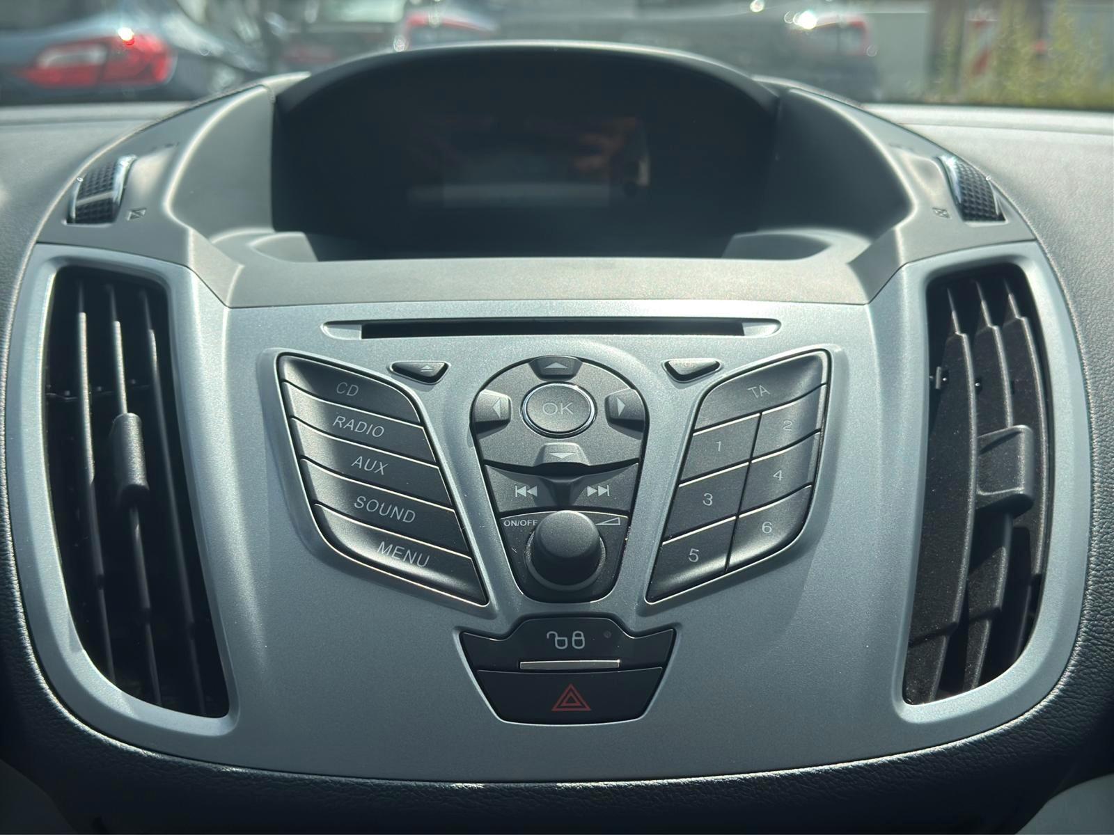 Ford C-MAX 2012 — photo 15