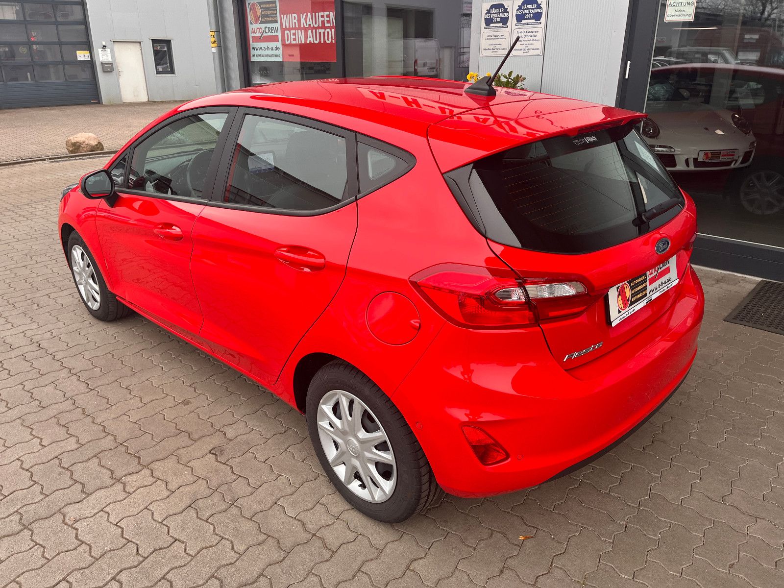 Fahrzeugabbildung Ford Fiesta Cool & Connect Navi/Sitzh./Parkpilot