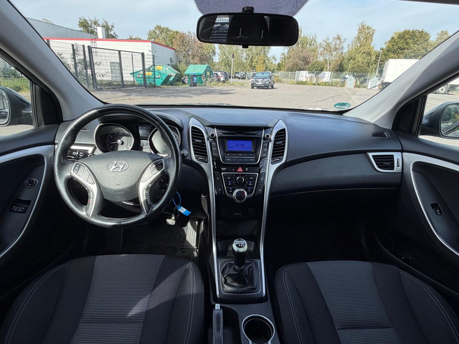 Hyundai i30 2014 — photo 10