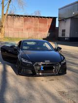 Audi TT Coupe 2.0 TFSI S tronic quattro - aus 1. Hand - Audi TT Gebrauchtwagen in Hamburg
