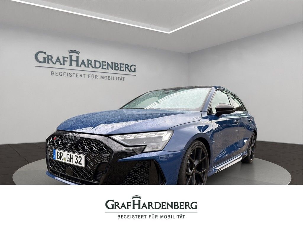 Audi RS3 Sportback quattro S-Tronic