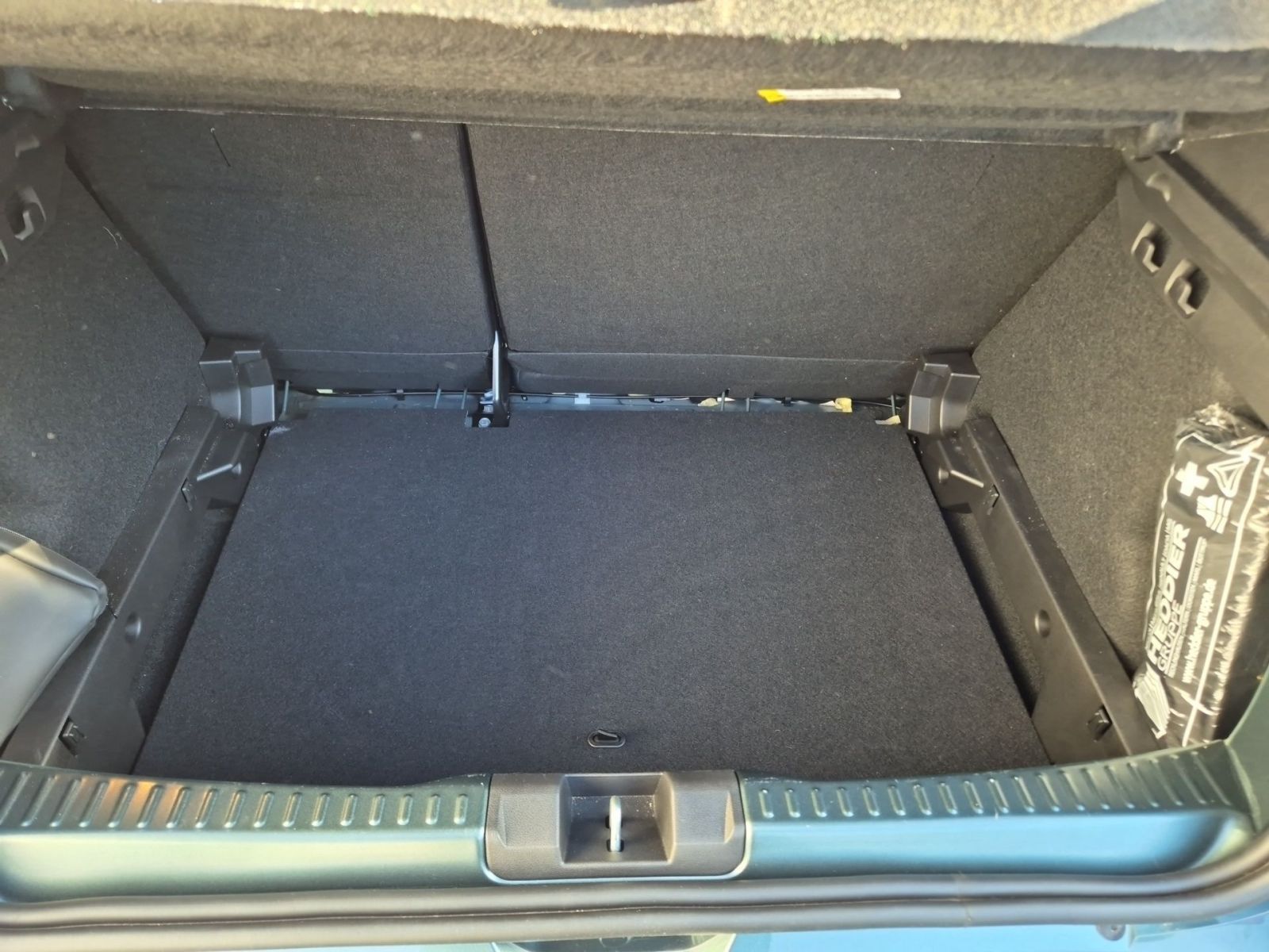Fahrzeugabbildung Dacia Sandero III Stepway 1.0 TCE 100 LPG Extreme+