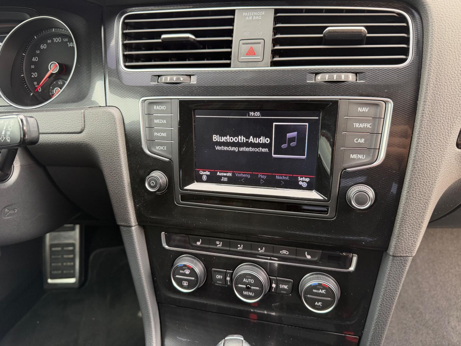 VOLKSWAGEN GOLF VII LIM. GTI PERFORMANCE BMT 230 ch BVA - PACK SPORT - VOLANT EN CUIR