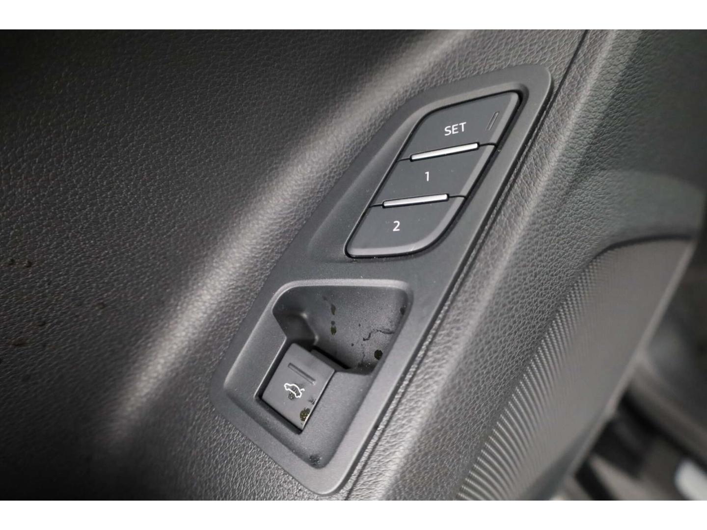 Audi Q3 35 TFSI Advanced S-Tronic AHK/Leder/NAV/RFK, миниатюра 19
