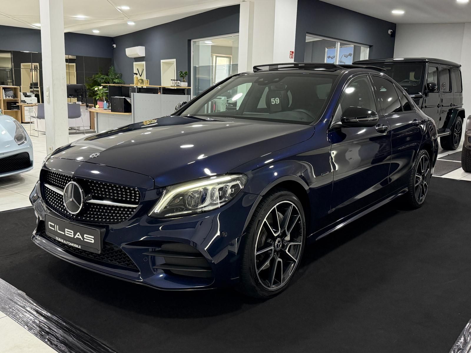 Mercedes-Benz C 300 de 9G AMG-LINE*PANO*DIGITAL T.*LED*DISTR* imagem 2