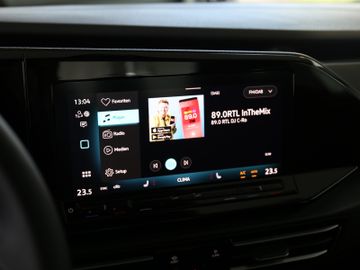 Volkswagen Caddy 2.0TDI DSG STYLE NAV PRO STANDHZG AHK 5J
