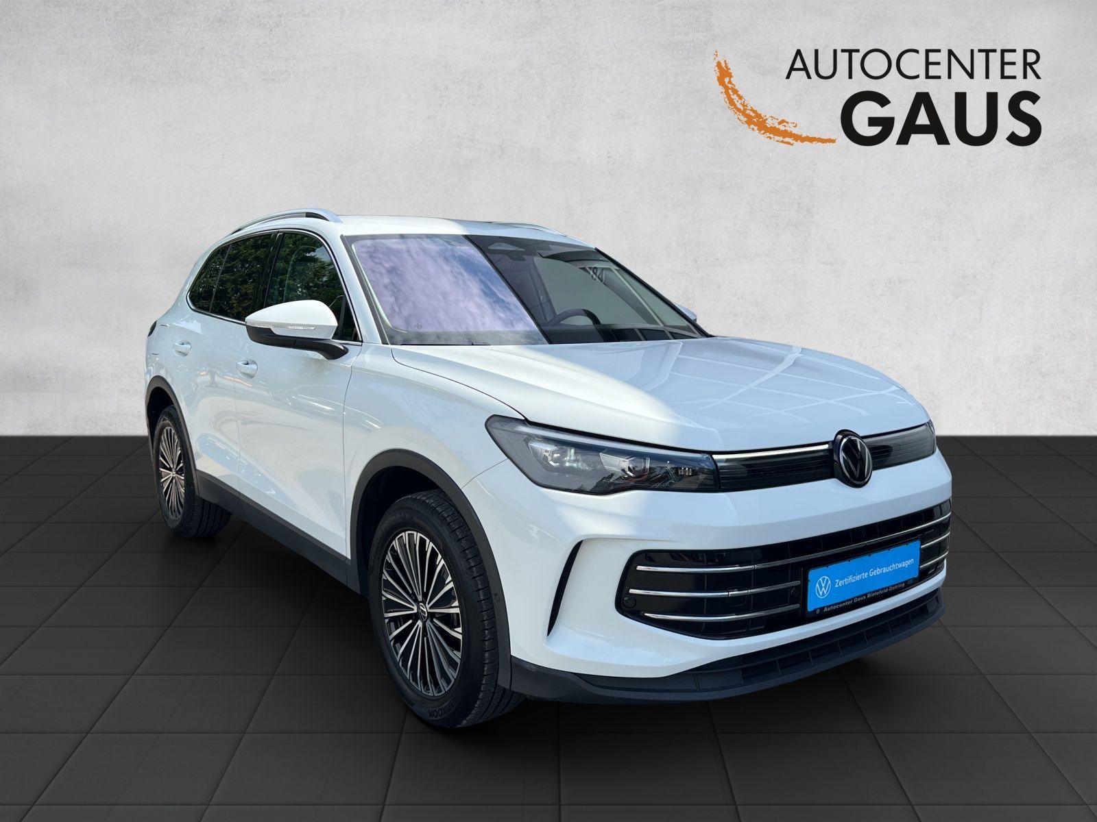 Tiguan Elegance 2.0 TDI DSG 4M Navi*ACC*Standhzg