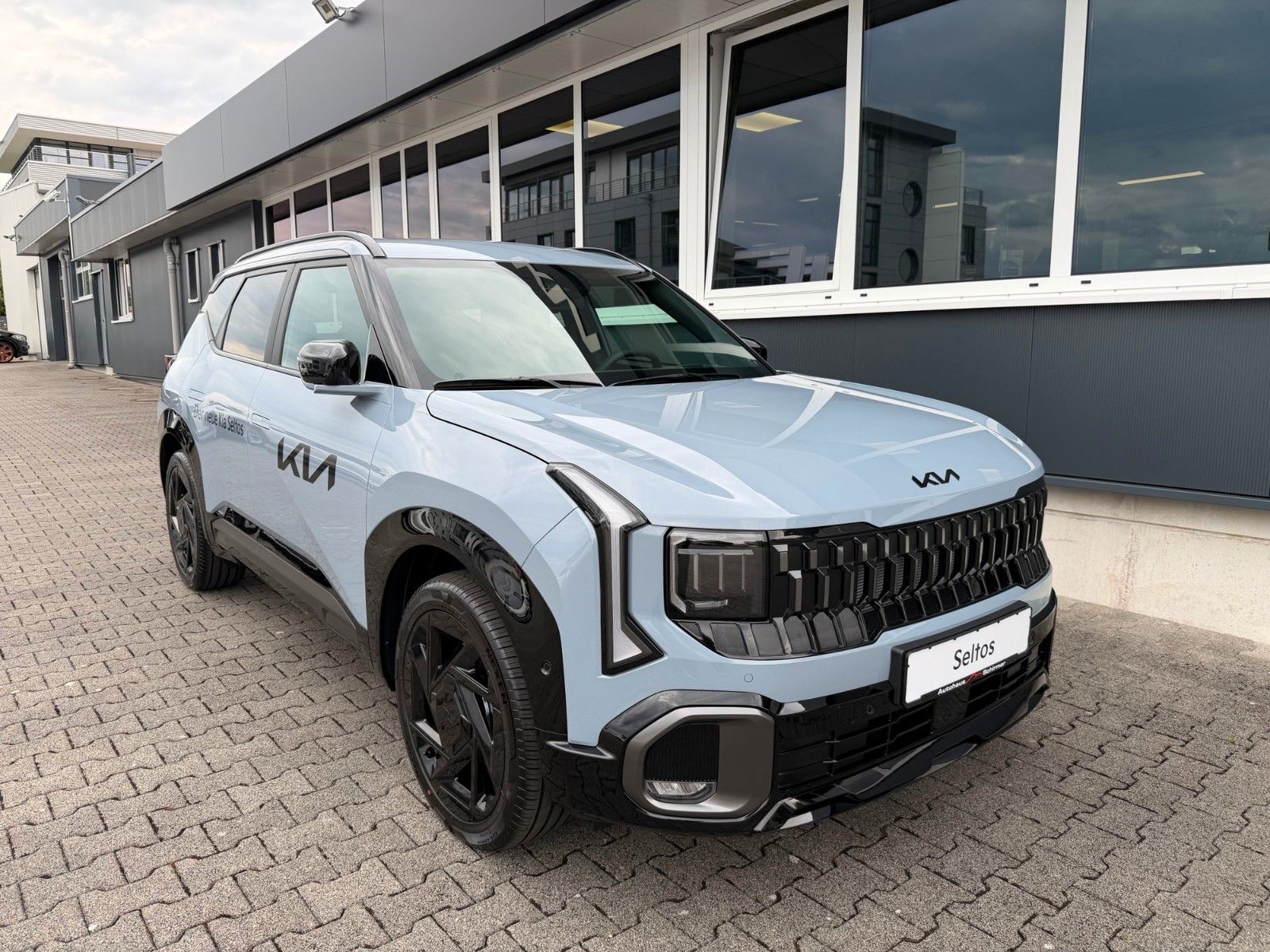Fahrzeugabbildung Kia Seltos 1.6T 180 AWD DCT X-LINE STD