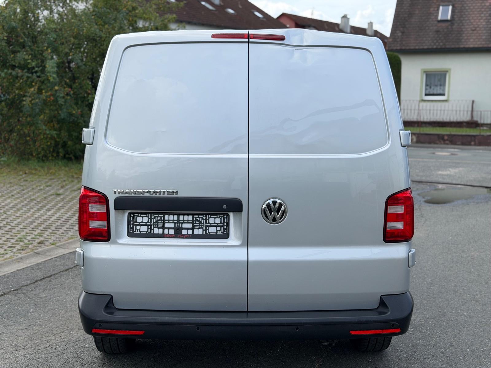 VOLKSWAGEN T6 TRANSPORTER 2.0 TDI 102CH - BVM - 3 PLACES - 1ERE MAIN - HISTORIQUE ENTRETIEN COMPLET