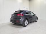 Kia Rio 1.2 benzine - GPS - Apple CarPlay - Topstaat - Kia Rio mit Benzin-Antrieb: Kleinwagen, Schaltgetriebe