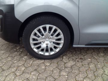 Bild 24 Opel Vivaro M 1.5D Holz Verglast Navigation Kamera