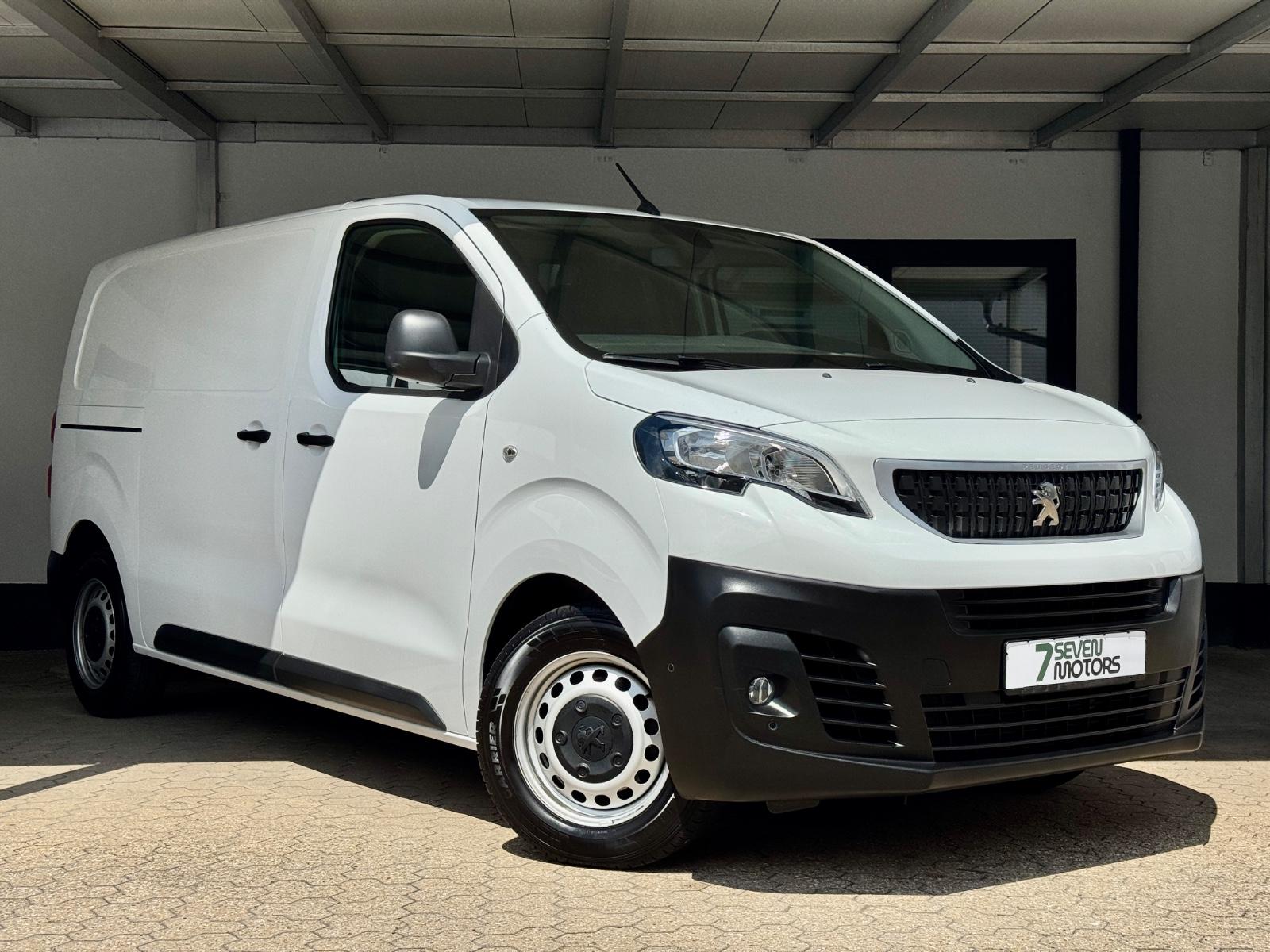 Peugeot Expert Kasten L2H1 Premium 3-Sitze Navi AHK Reg.