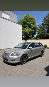 Toyota Avensis 1.8 VVT-i Kombi - gebrauchte Toyota Avensis aus dem Jahr 2008