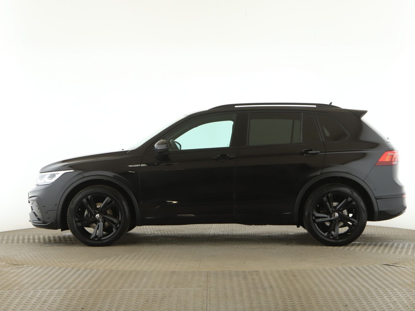 Volkswagen Tiguan 2.0 TDI R-Line AHK+Matrix+RFK+Navi+AppleC imagem 3