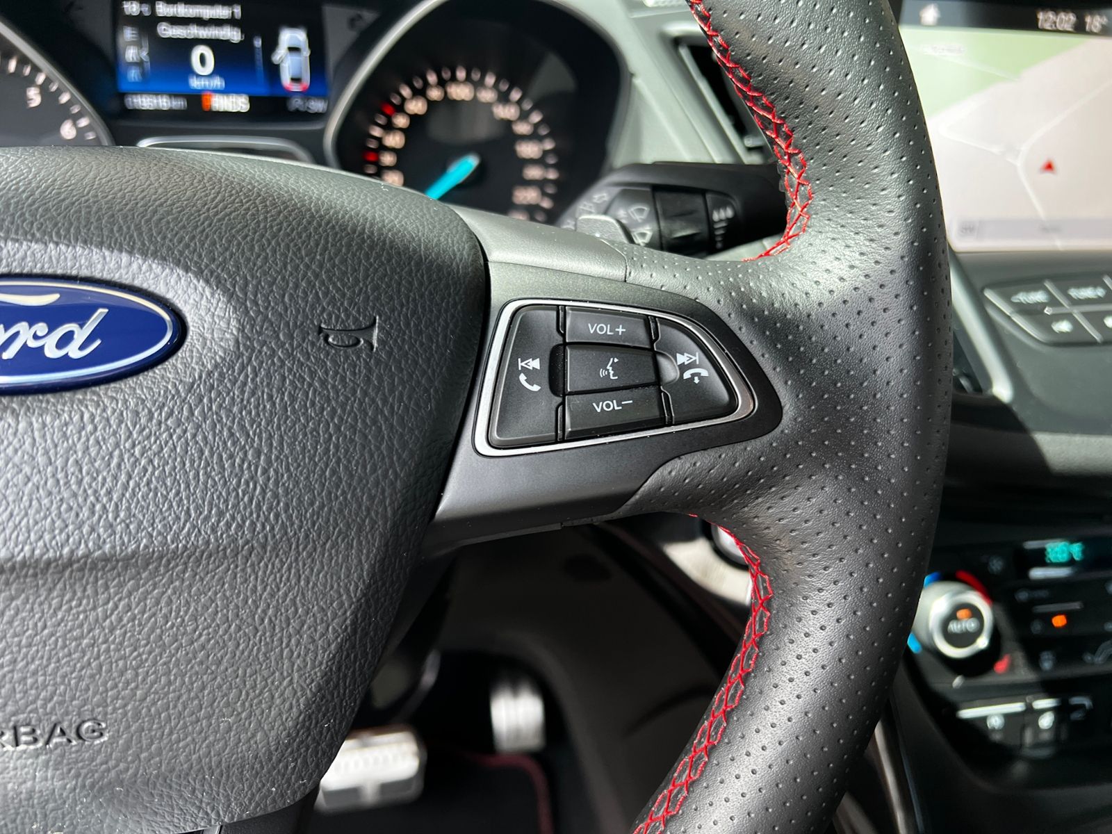 Fahrzeugabbildung Ford Kuga ST-Line Allrad RFK NAVI ALU