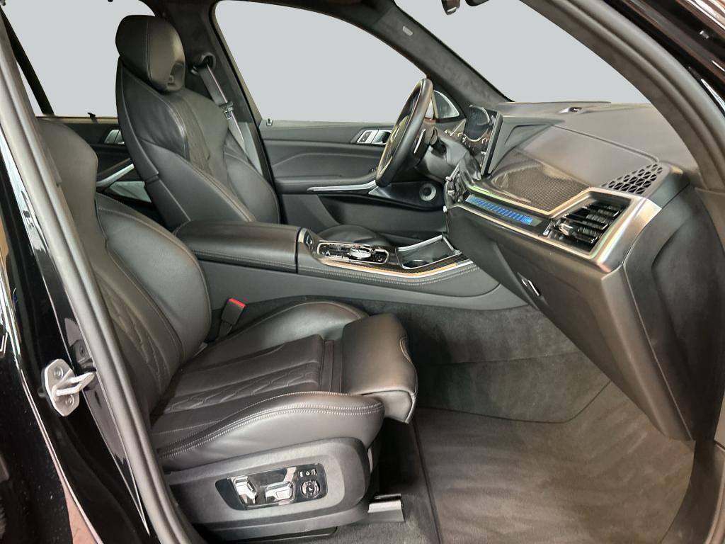 BMW X5 M60i xDrive, AHK, Panoramadach, LED