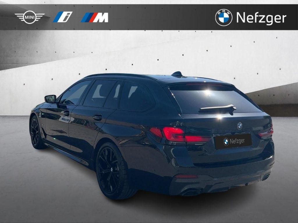 BMW 520 i Touring M Sport LED HUD RFK HiFi Ambiente foto 3
