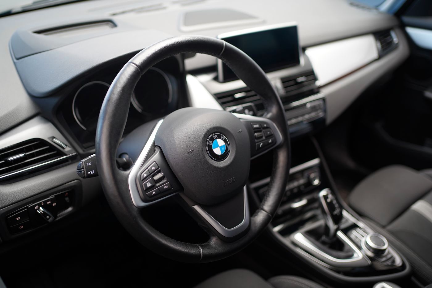 Fahrzeugabbildung BMW 220dA Gran Tourer Advantage Head-Up+LED+NaviPlus