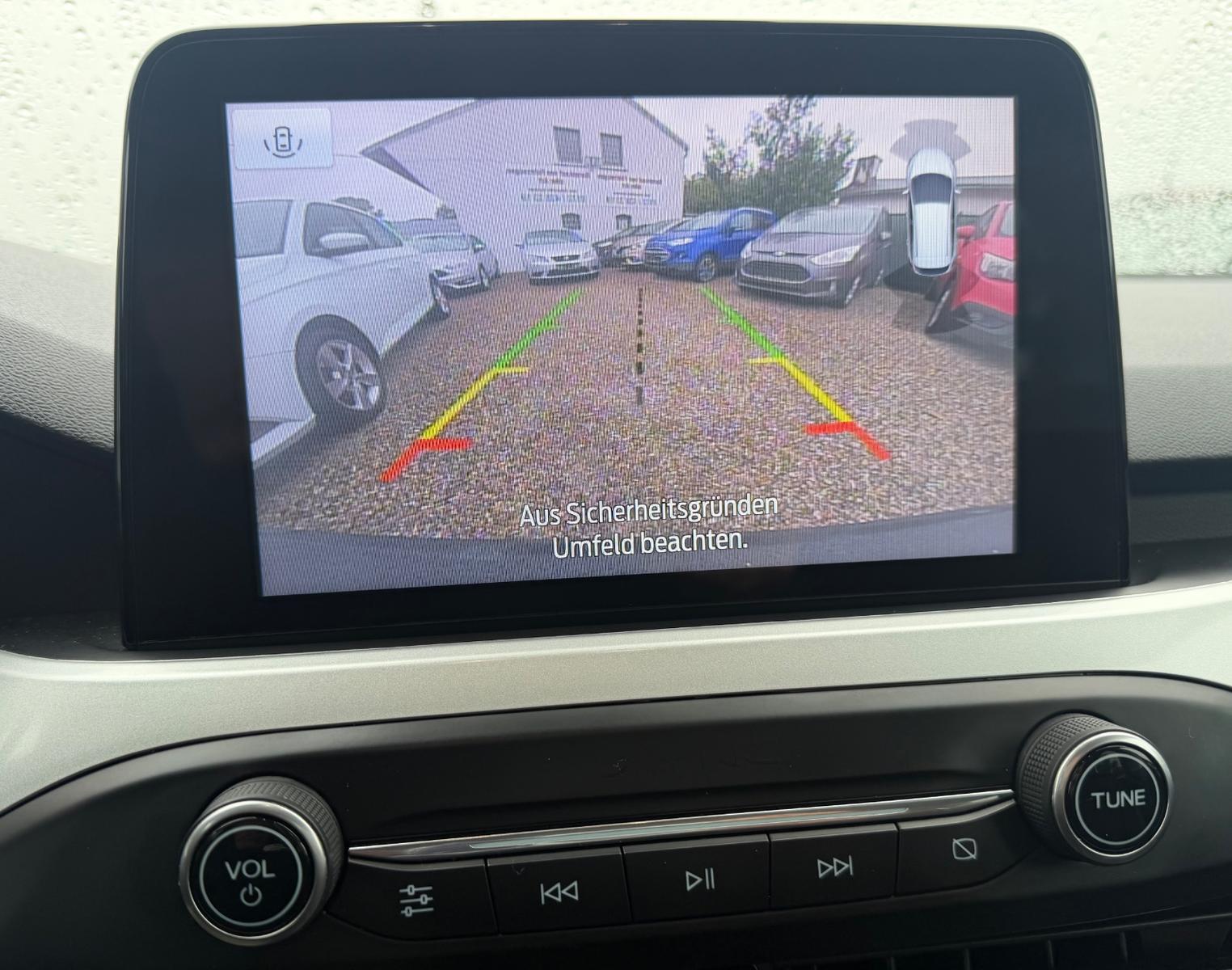 Ford Focus Turnier Cool & Connect Sport Lenkrad