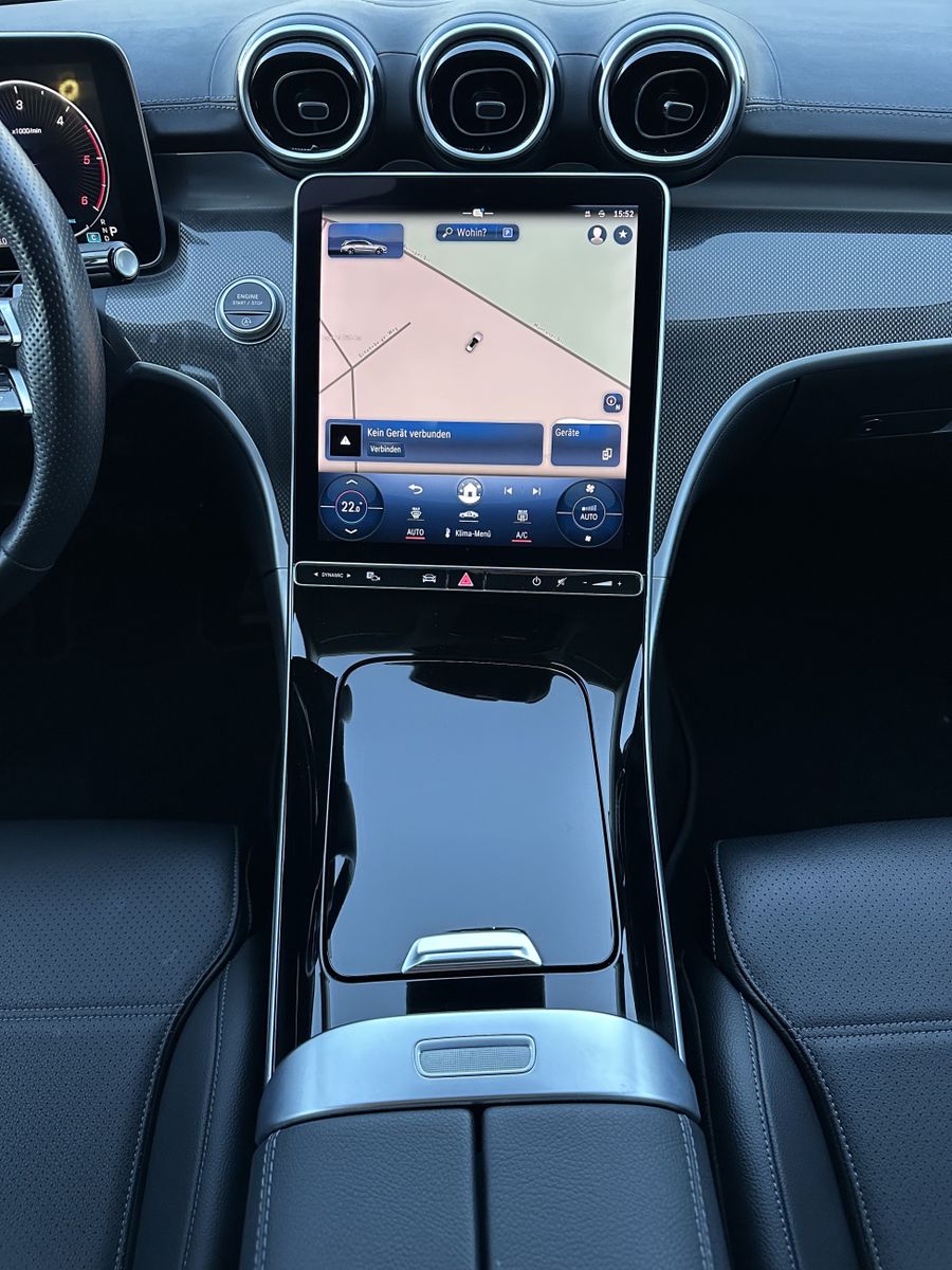 Fahrzeugabbildung Mercedes-Benz C 200d T AMG-Line NAV+LED+KAMERA+VCOCKPIT+1HD+PP