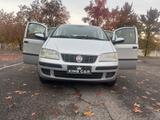 Fiat Idea 1.4 16V S&S Emotion - Fiat Idea: Emotion