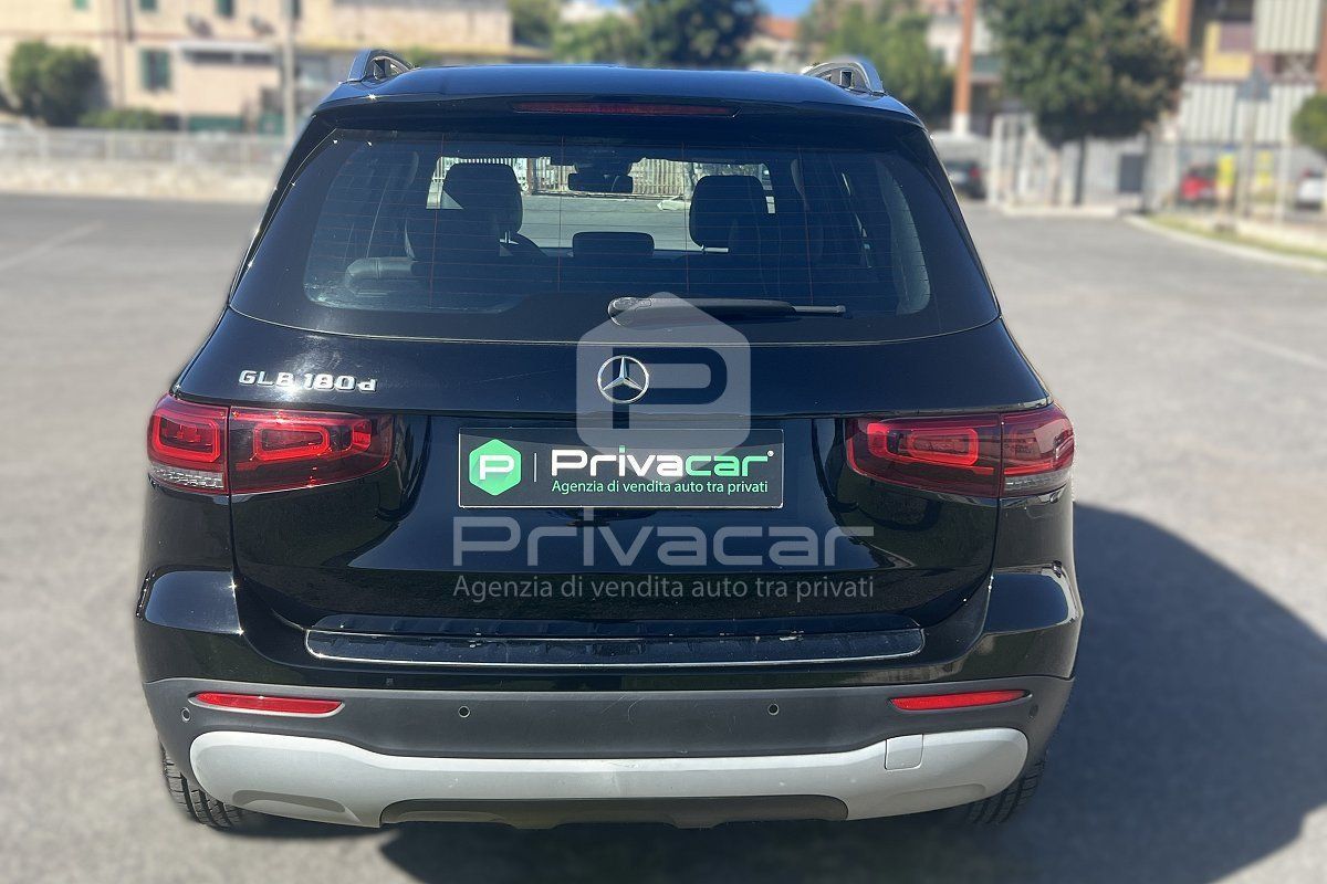 Mercedes-Benz MERCEDES GLB 180 d Automatic Business Extra imagem 3