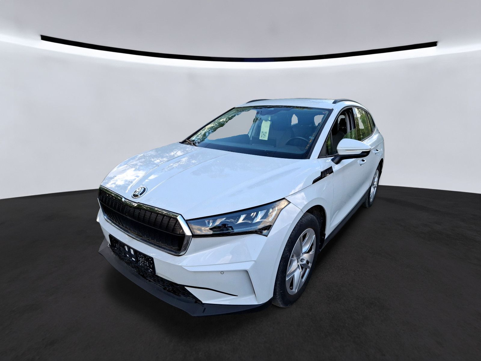 Skoda Enyaq 2023, Automāts, SUV/Apvidus, Balts — Latvijā