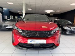 PEUGEOT 3008 Hybrid GT Black Line Ultimate Standheizung!