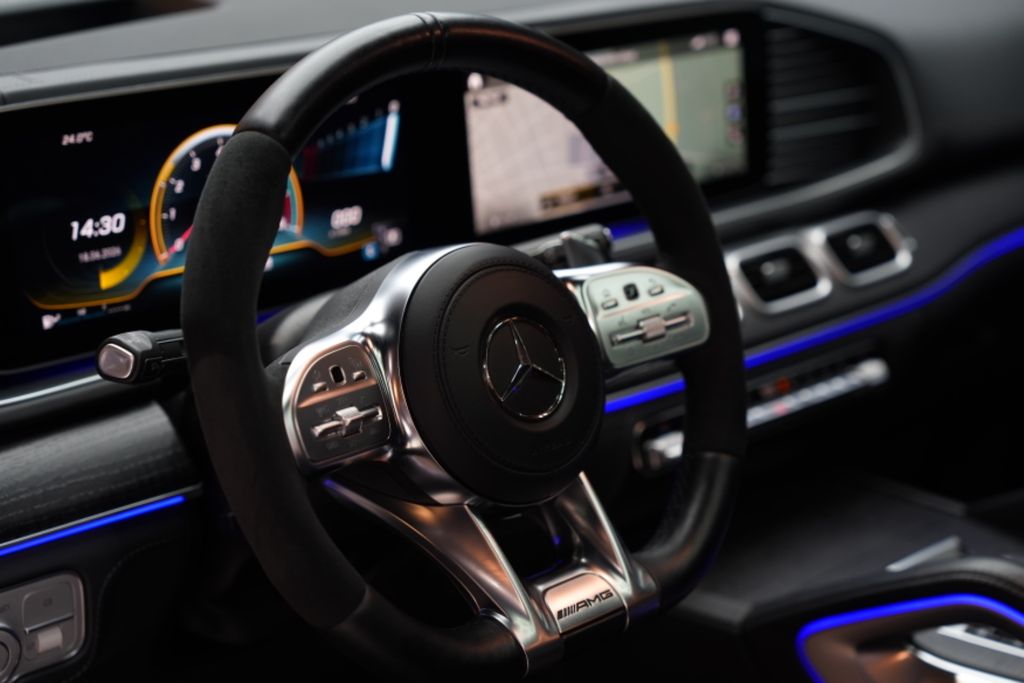 MERCEDES-BENZ GLE 63 S AMG Coupe 4Matic+*PANO*HU*BURM*360*1.HA MERCEDES-BENZ GLE 63 S AMG Coupe 4Matic+*PANO*HU*BURM*360*1.HA