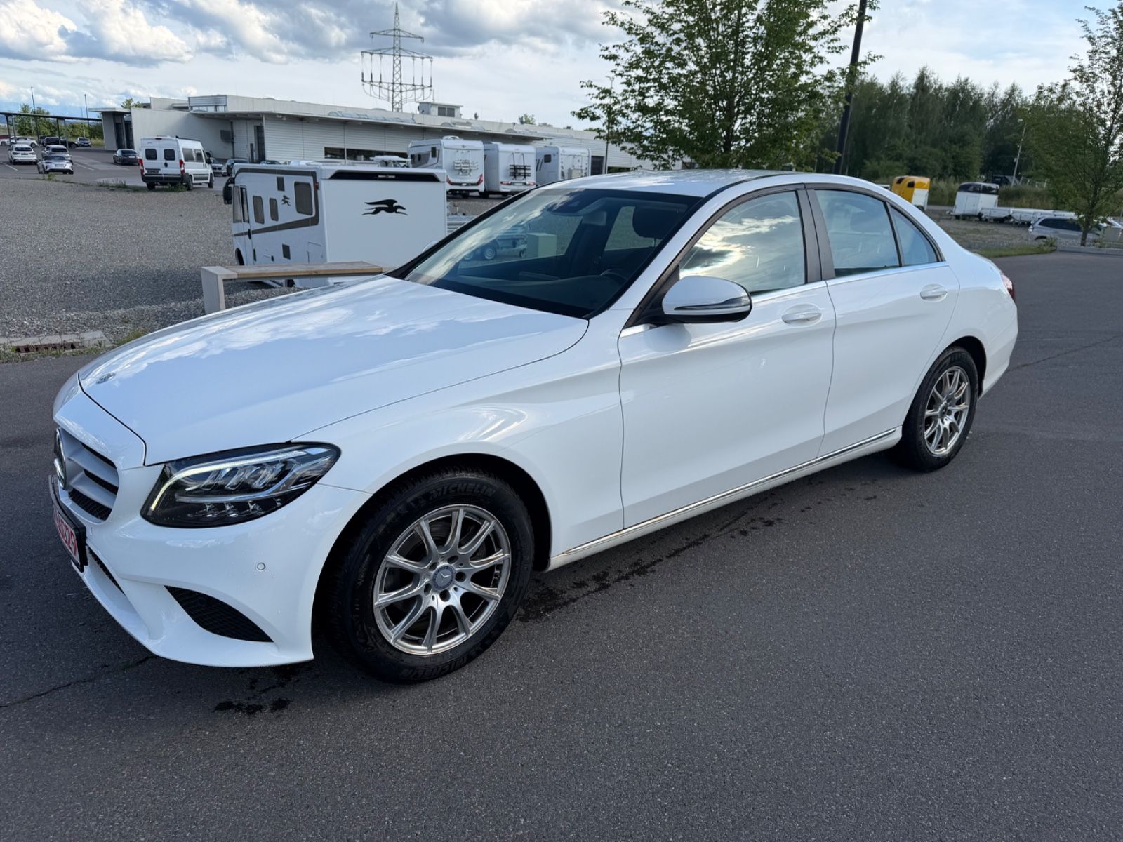 Mercedes-Benz C 200 C Limousine C 200 d