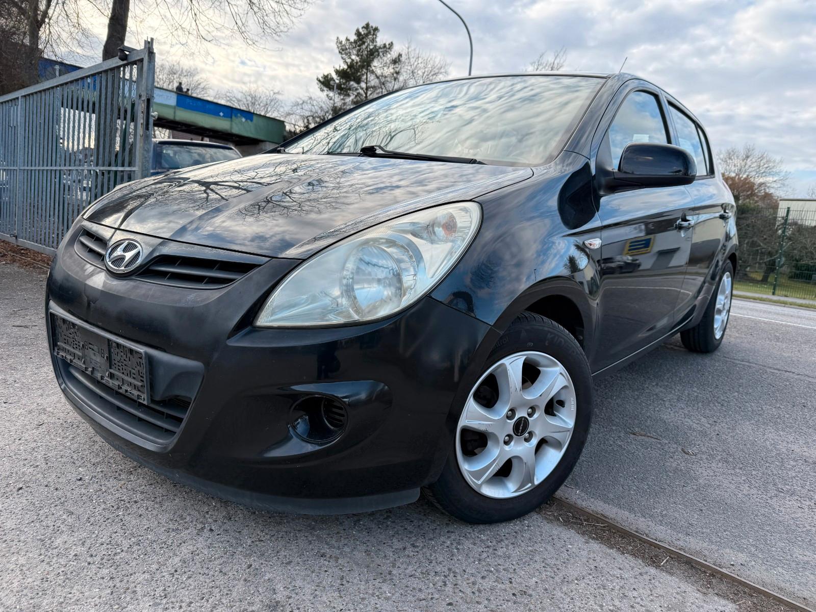 Hyundai i20 FIFA World Cup Edition