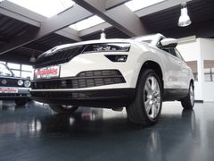 SKODA Karoq 2.0 TDI 4x4 Style /DSG/Navi./LED/STHZ/AHK