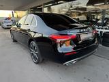 Mercedes-Benz E 300 de Lim. Hybrid * Business * Widescreen * - Mercedes-Benz E-Klasse Hybrid (Diesel/Elektro): Automatik