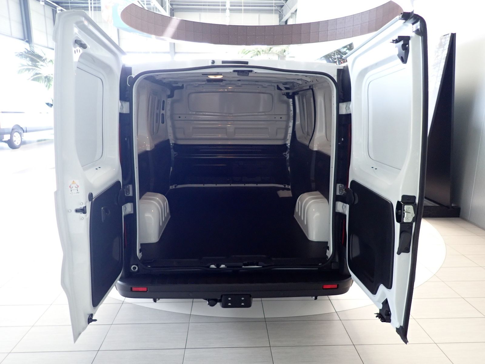 Fahrzeugabbildung Renault Trafic Lkw Komfort L1H1 3,0t Blue dCi 130 MY25